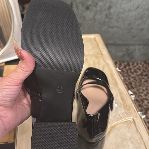 Wei Wei lang black Mary Jane’s. Super cute! - Picture 4 of 4